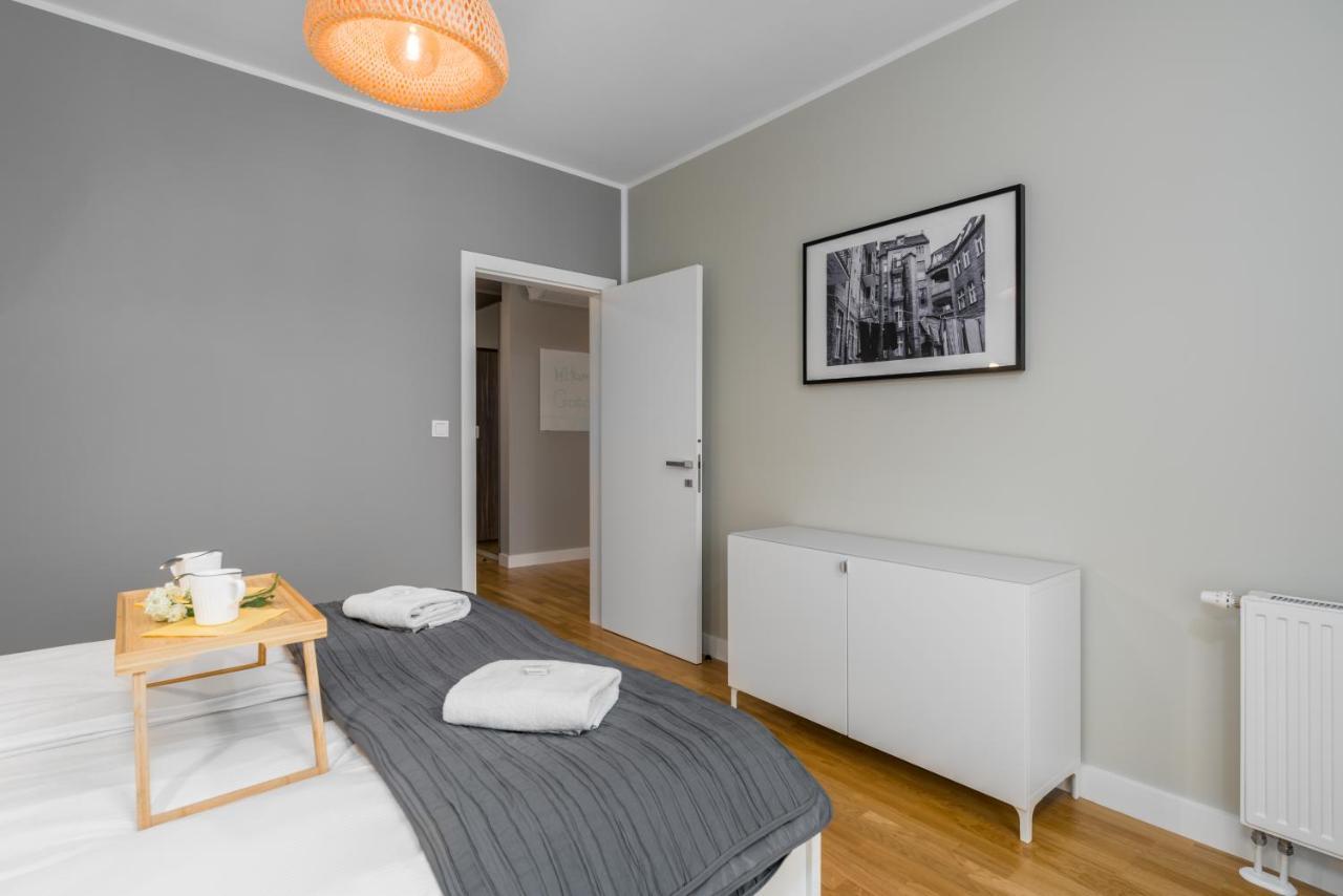 Apartament Black & White Mostowa By Renters Poznań Extérieur photo