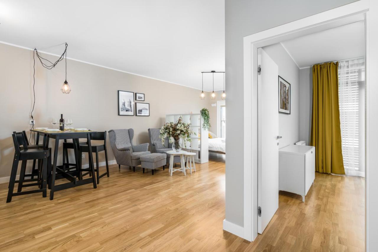 Apartament Black & White Mostowa By Renters Poznań Extérieur photo